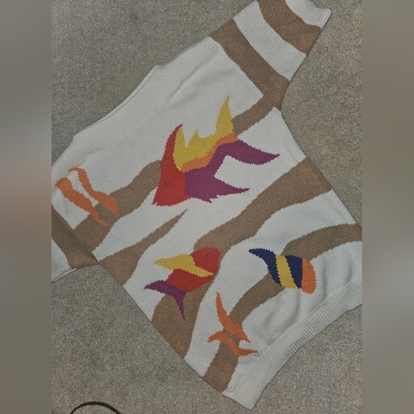 Anne Klein short sleeved fish knit top/sweater medium - Picture 2 of 6